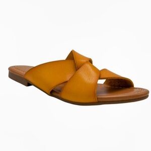“NWB” Women’s Sugar •Olena• mustard sandals with Minimalist knotted design